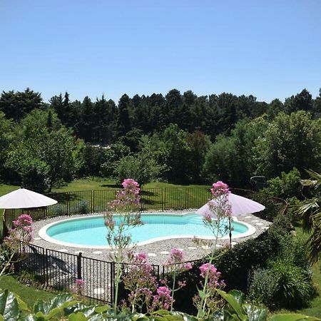 Ombre Bleue Du Figuier, Ailhon Hotel Buitenkant foto